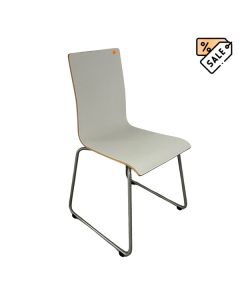 Nowy Styl Cafe VII Besucherstuhl mit Kufengestell (Ausstellungsstück)